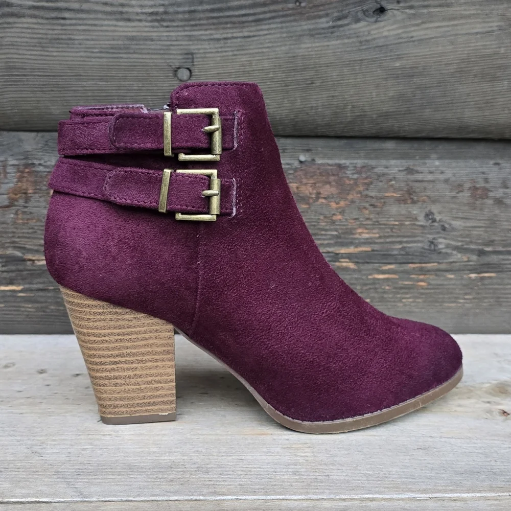 Charlotte Russe Lux Y2K Boho Glam Burgundy Double Buckle Block Heel Bootie 7M